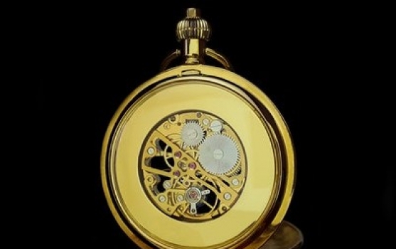 analog-watch-antique-brass-325872_23-4-19_04-25-35.jpg