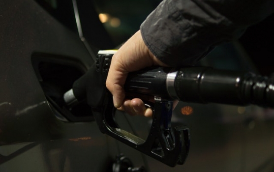 car-filling-station-fuel-pump-9796_20-10-19_04-28-36.jpg